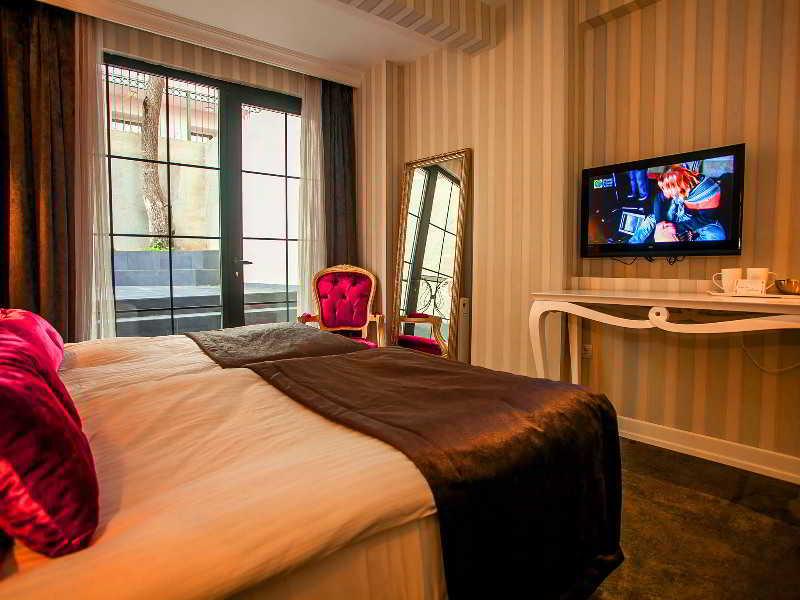 Lucis Pera Hotel Istanbul Exterior photo